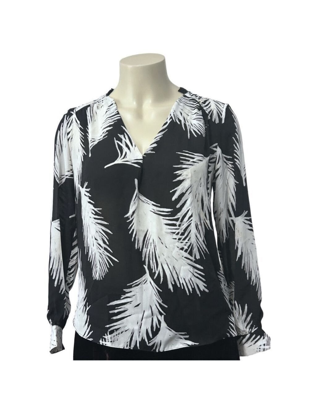 INC International Concepts Women’s Black White Palm Print Blouse 2P Petite